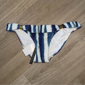 ViX Paulahermanny Striped Blue and White Bikini Bottom Medium